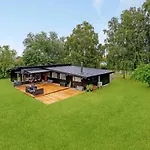 Gorgeous In Vaeggerlose With 4 Bedrooms And Wifi * Bøtø By