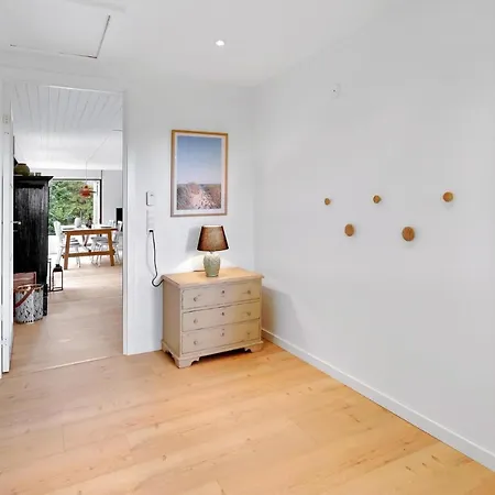 Gorgeous In Vaeggerlose With 4 Bedrooms And Wifi *